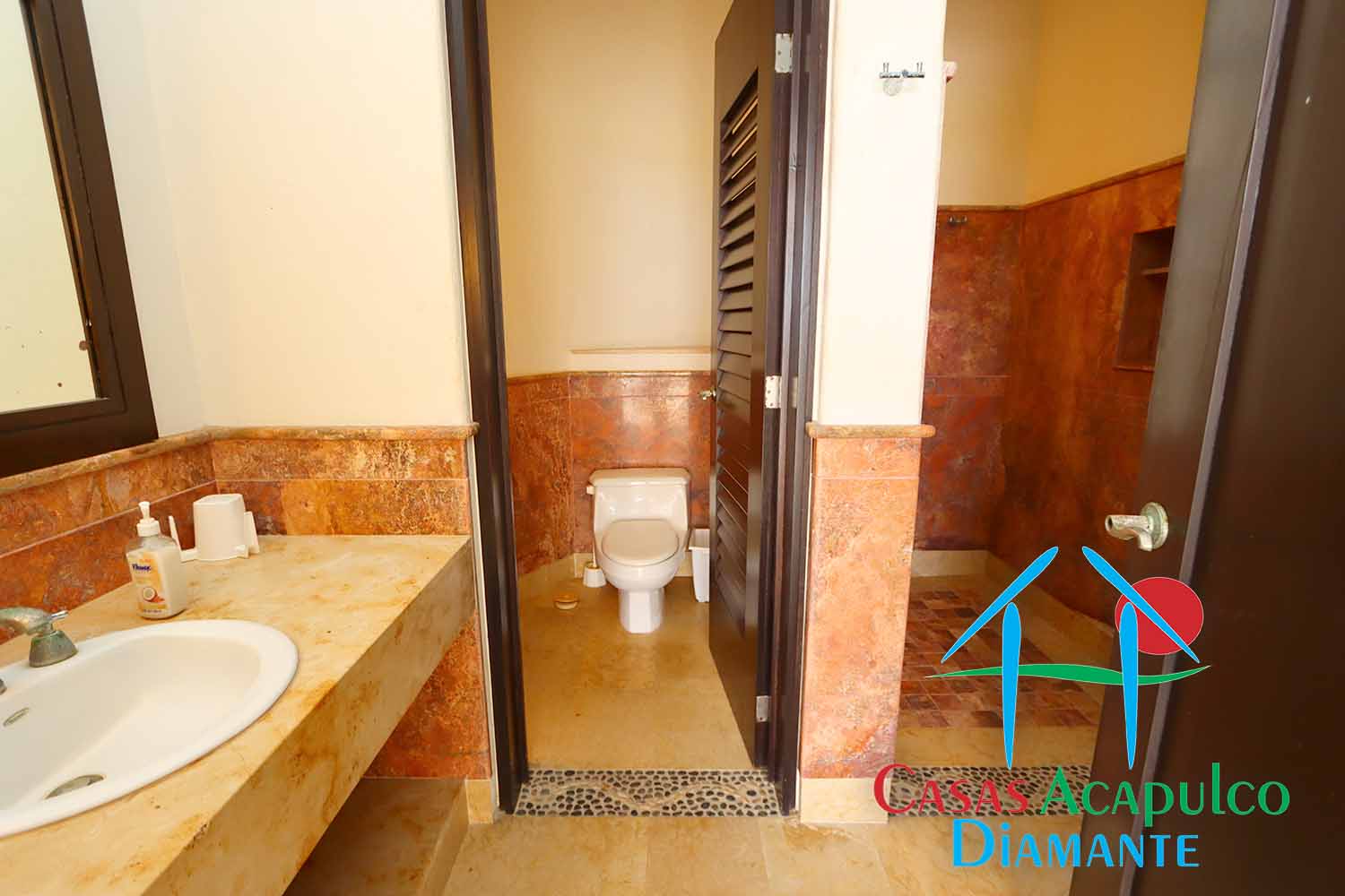 Tres Vidas Los Jaimes - Baño de visitas 2